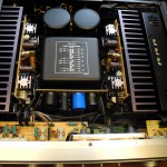 Accuphase E-305